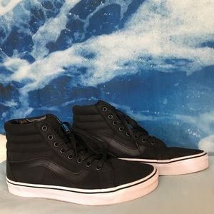 vans black skate his